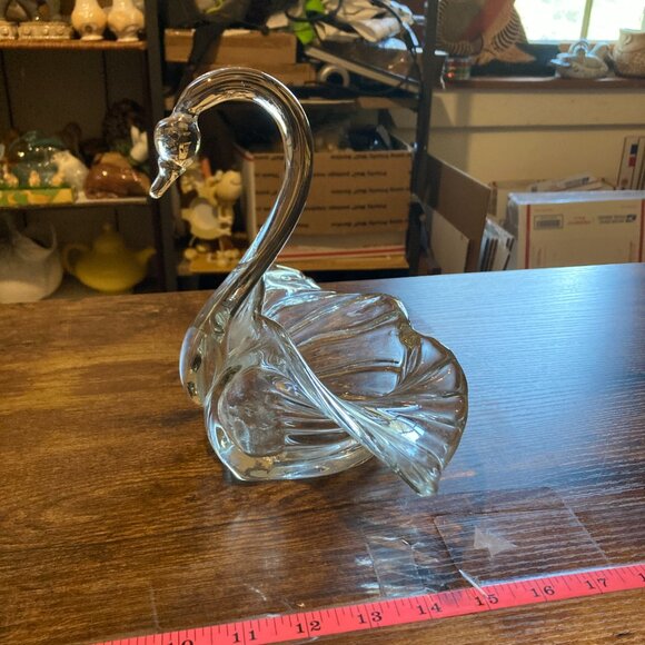 Clear glass swan bowl - Picture 3 of 5